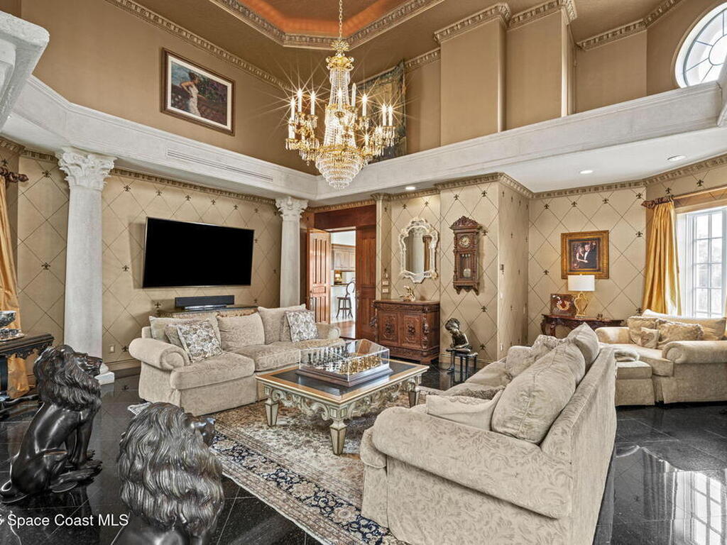 142 Lansing Island Drive, Indian Harbour Beach, FL 32937