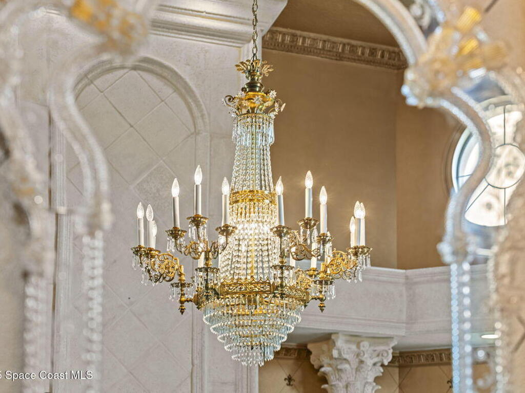 142 Lansing Island Drive, Indian Harbour Beach, FL 32937