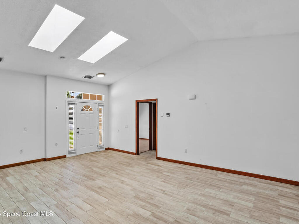 1747 Clover Circle, Melbourne, FL 32935