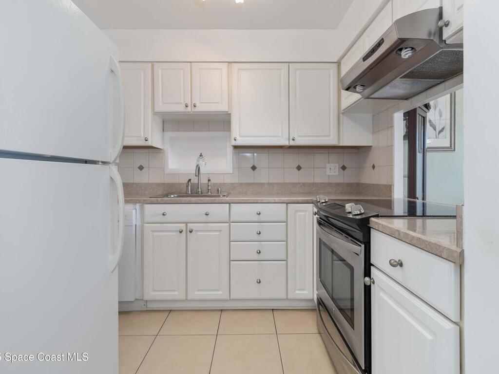 2020 N Atlantic Avenue, Cocoa Beach, FL 32931