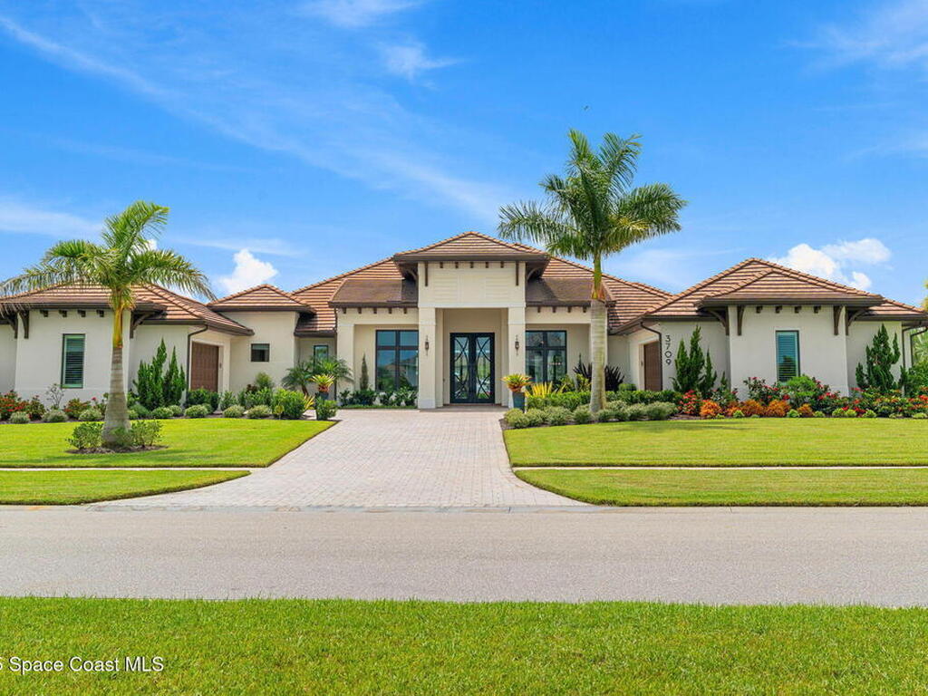 3709 Lake Adelaide Place, Rockledge, FL 32955