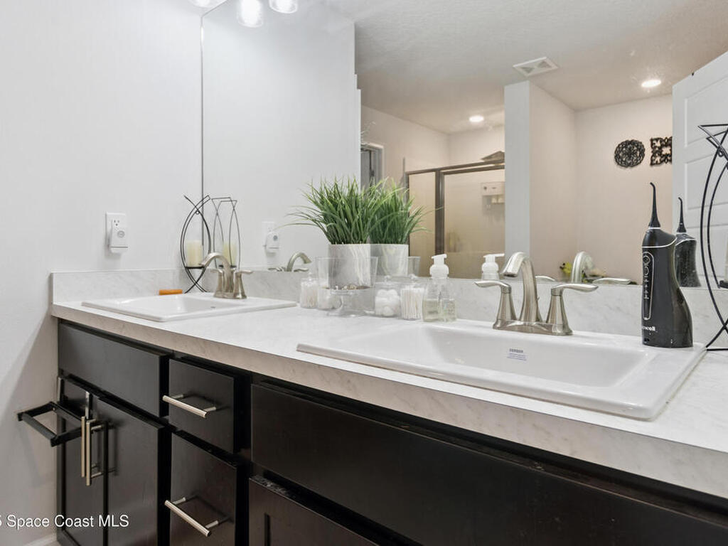 926 Sable Circle, Palm Bay, FL 32909