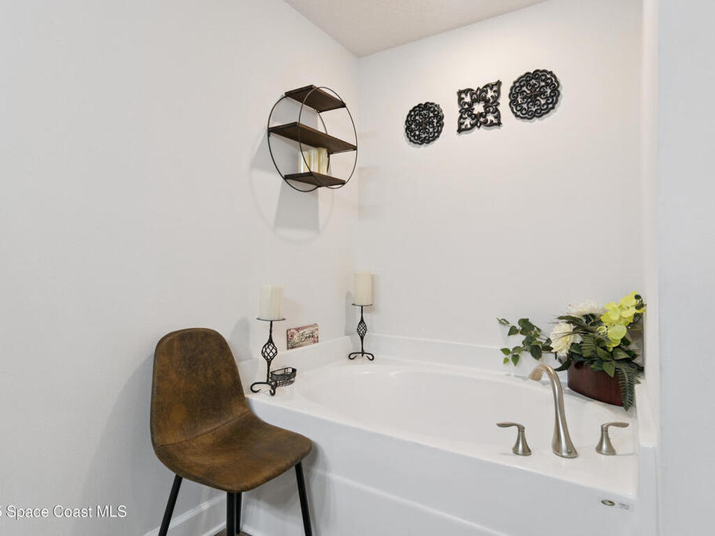 926 Sable Circle, Palm Bay, FL 32909