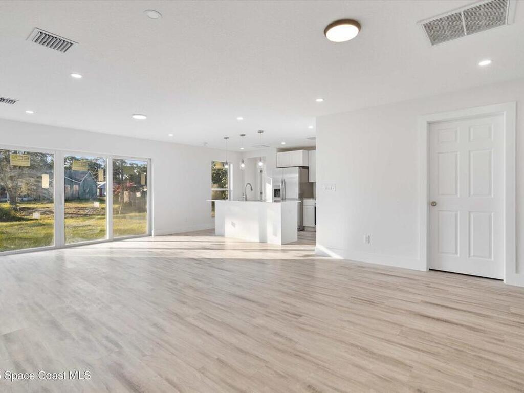 1150 Tarleton Street, Palm Bay, FL 32909