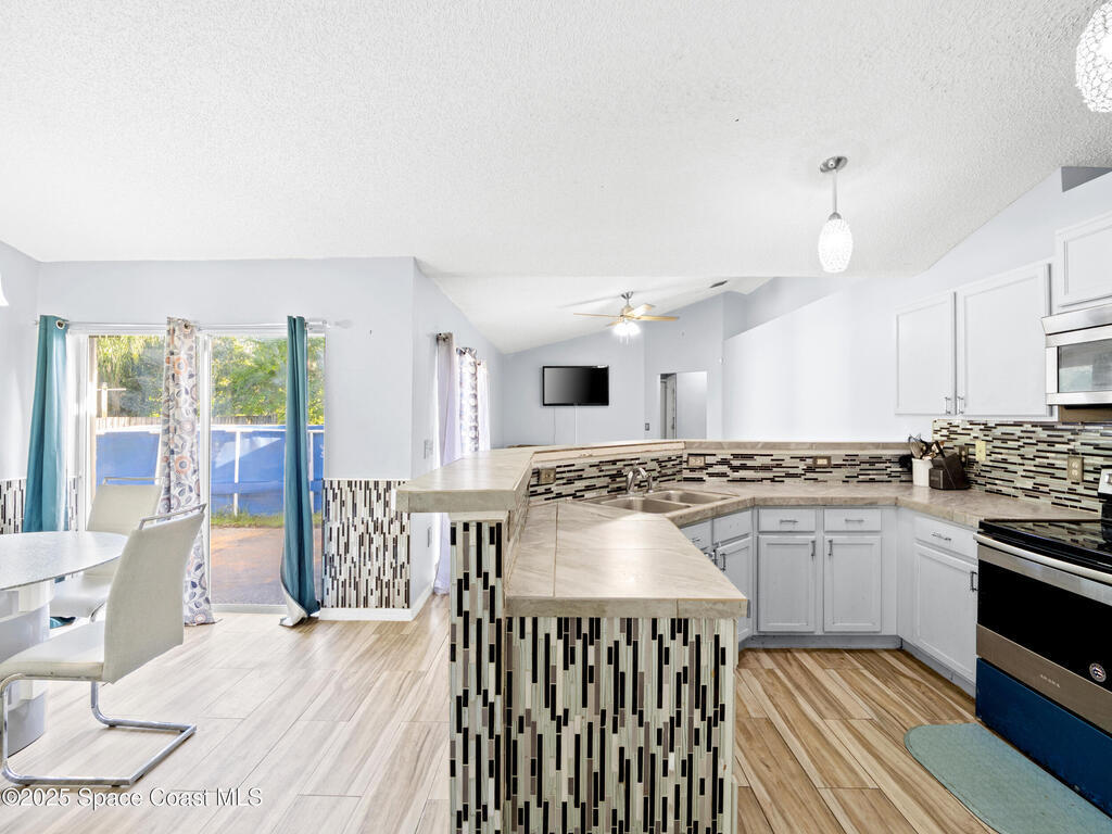 1526 Manzanita Street, Palm Bay, FL 32907