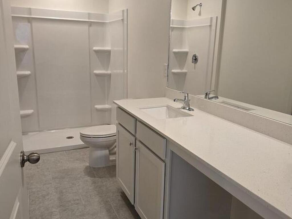 581 SW Richmond Circle, Palm Bay, FL 32908