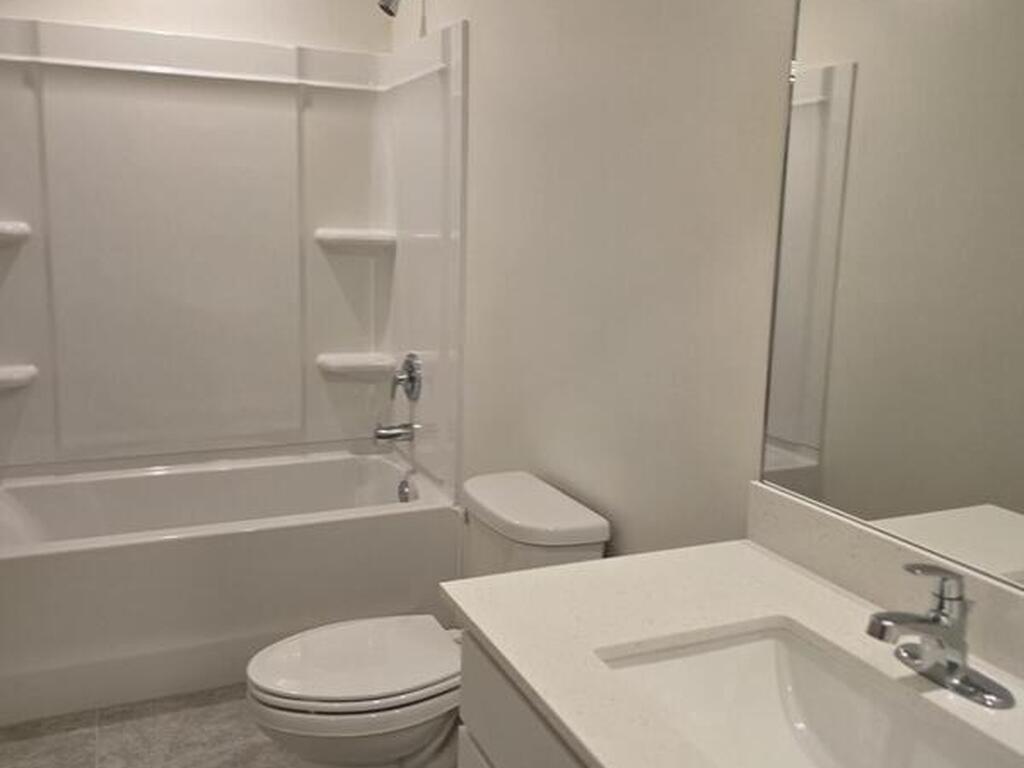 561 SW Richmond Circle, Palm Bay, FL 32908