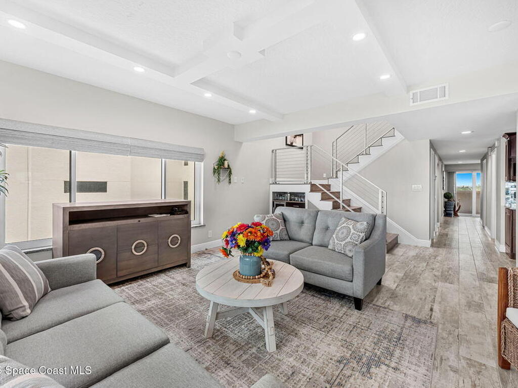 995 N Highway A1A, Indialantic, FL 32903