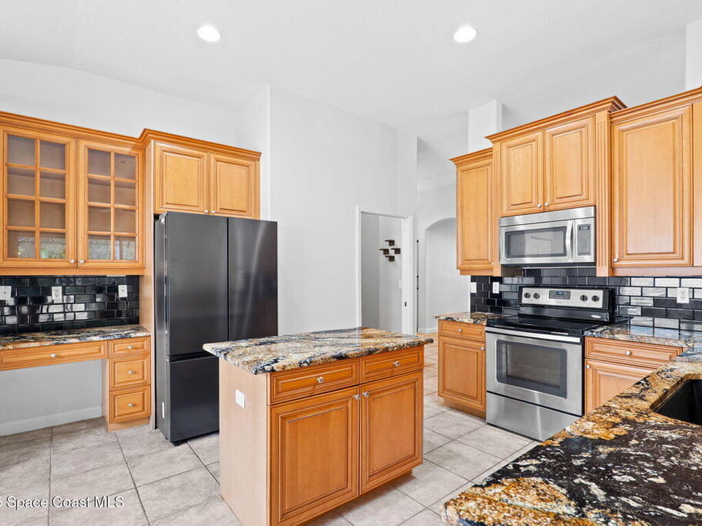 439 Gardendale Circle, Palm Bay, FL 32909