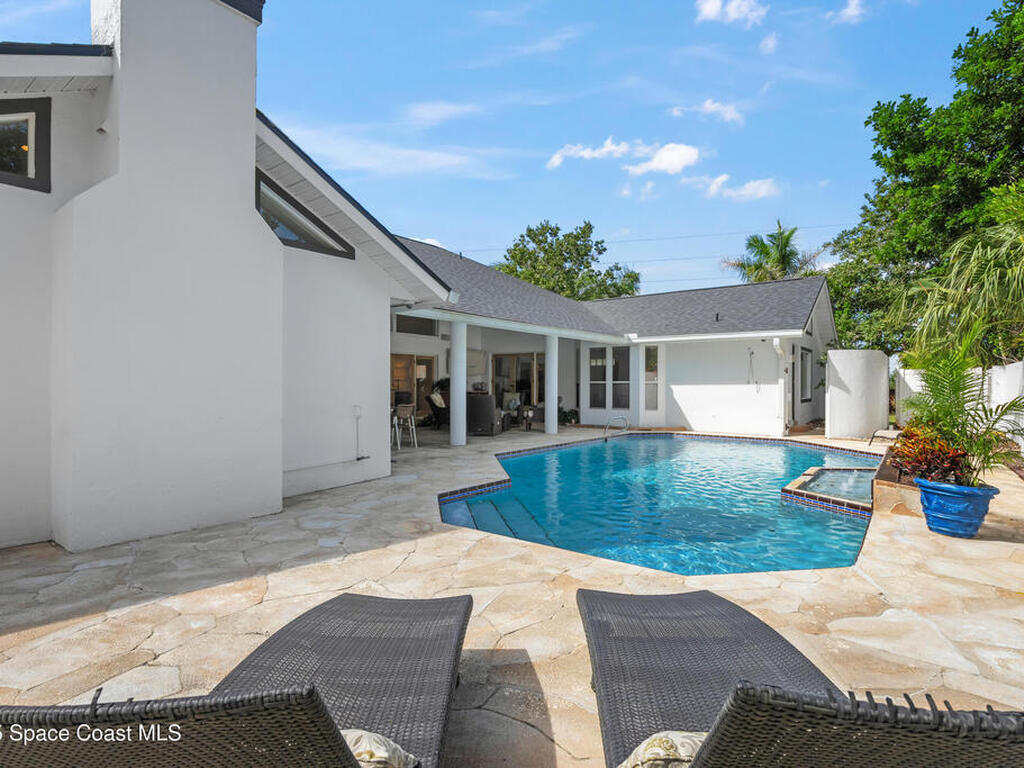 608 Veracruz Boulevard, Indialantic, FL 32903