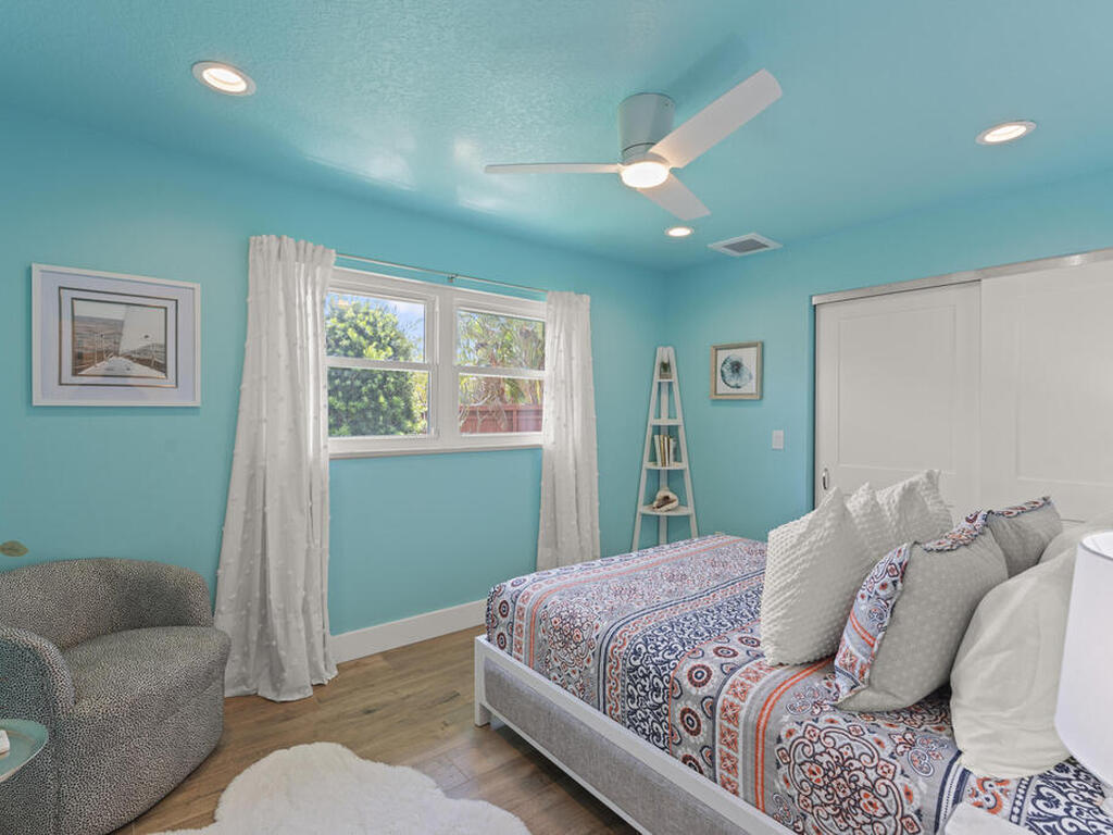 931 S Fourth Street, Cocoa Beach, FL 32931