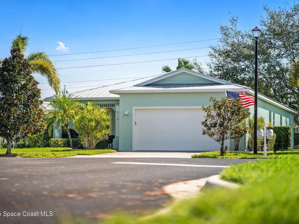 4310 Alamanda Key Drive, Melbourne, FL 32901