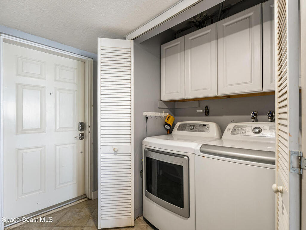 2815 S Atlantic Avenue, Cocoa Beach, FL 32931