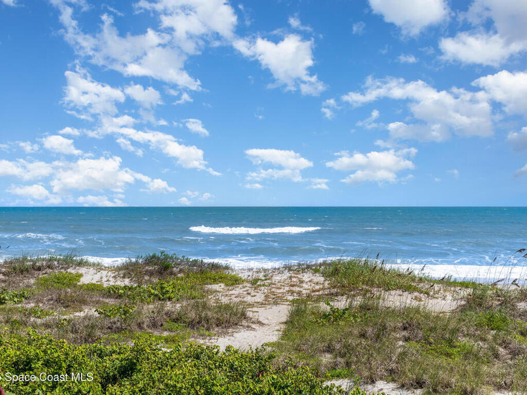 2815 S Atlantic Avenue, Cocoa Beach, FL 32931