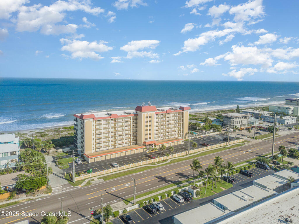 2815 S Atlantic Avenue, Cocoa Beach, FL 32931