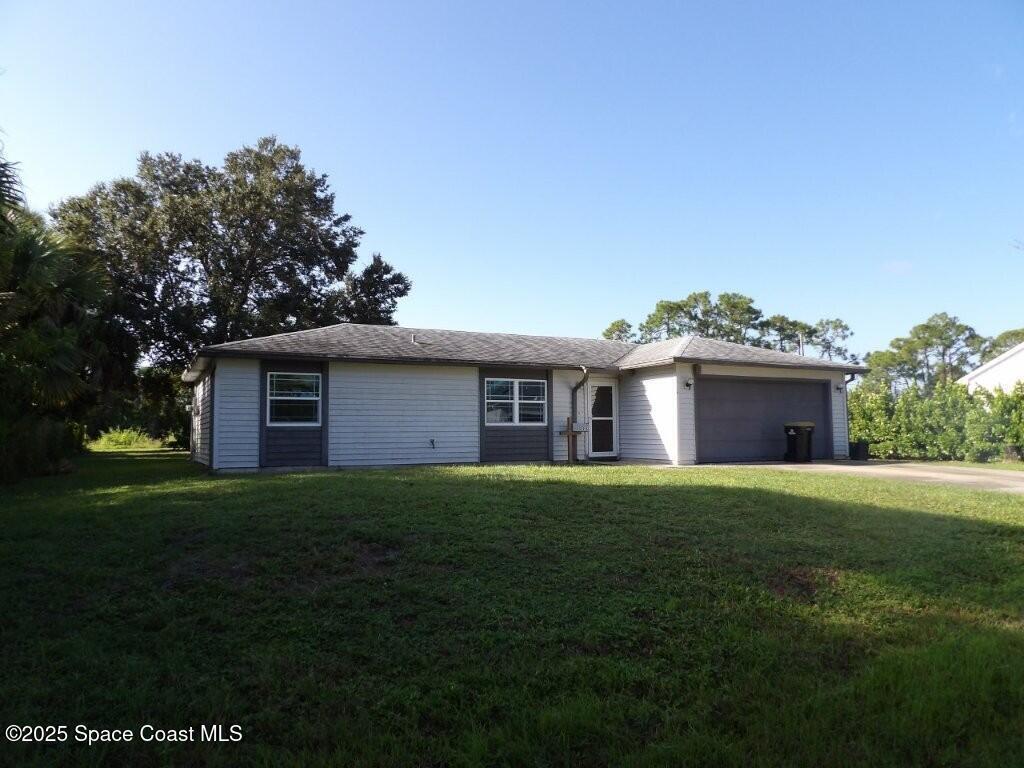 916 Le Baron Street, Palm Bay, FL 32908