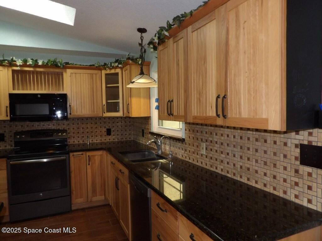 916 Le Baron Street, Palm Bay, FL 32908