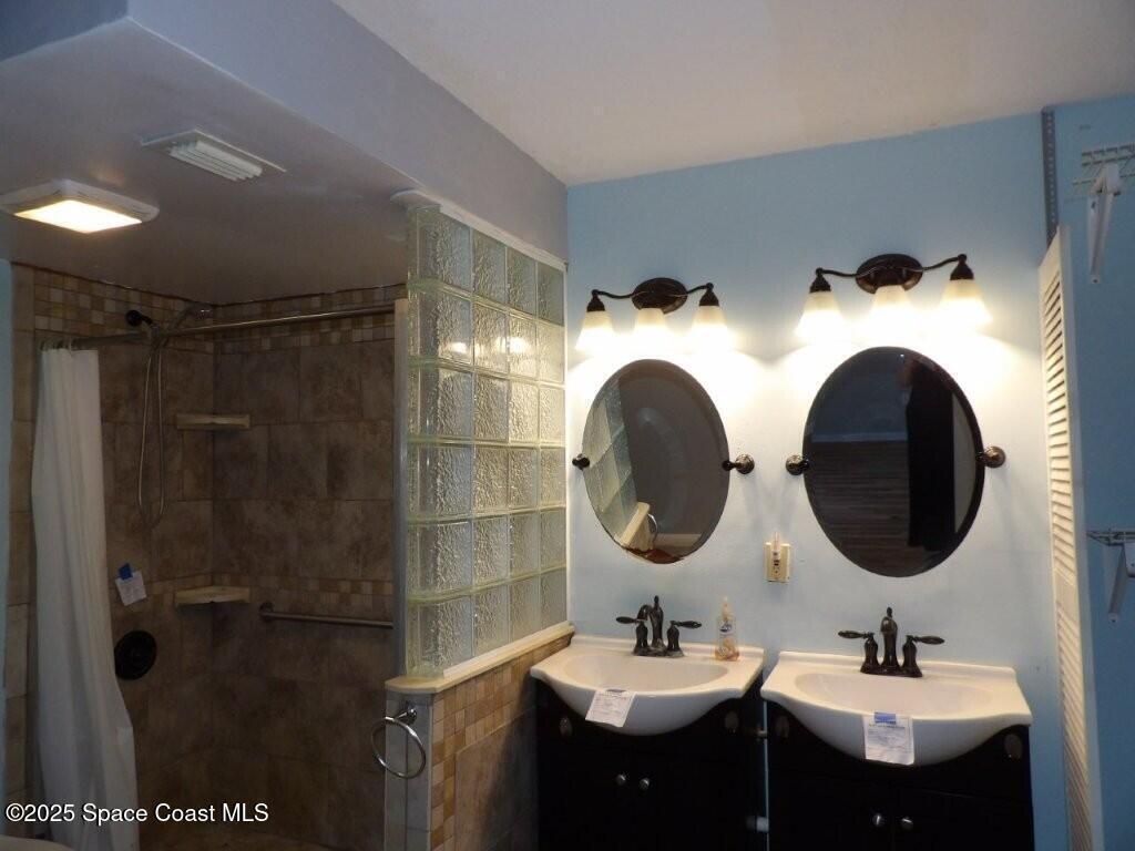 916 Le Baron Street, Palm Bay, FL 32908