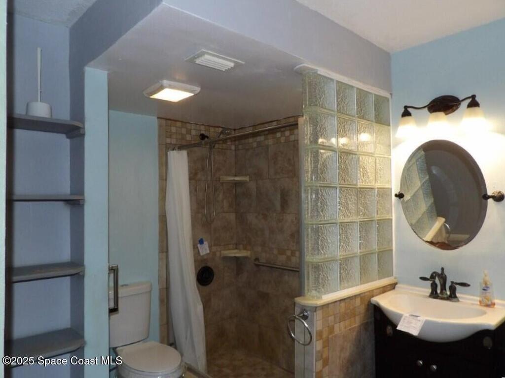 916 Le Baron Street, Palm Bay, FL 32908