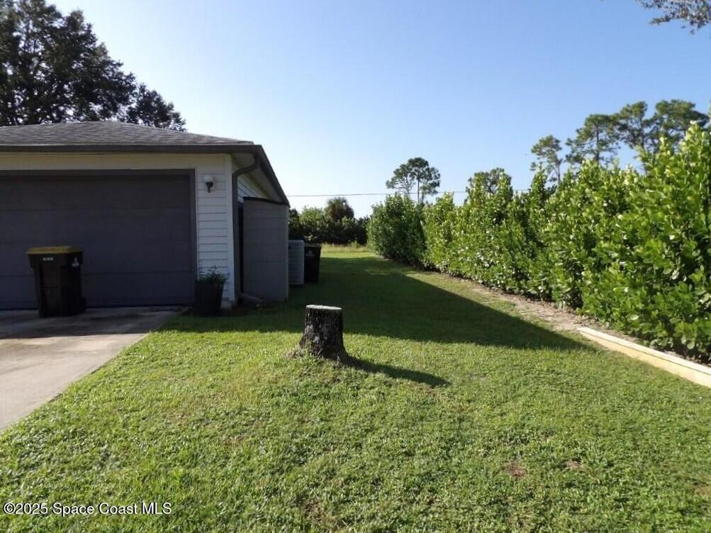 916 Le Baron Street, Palm Bay, FL 32908