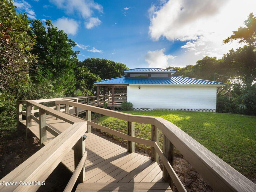 235 Loggerhead Drive, Melbourne Beach, FL 32951