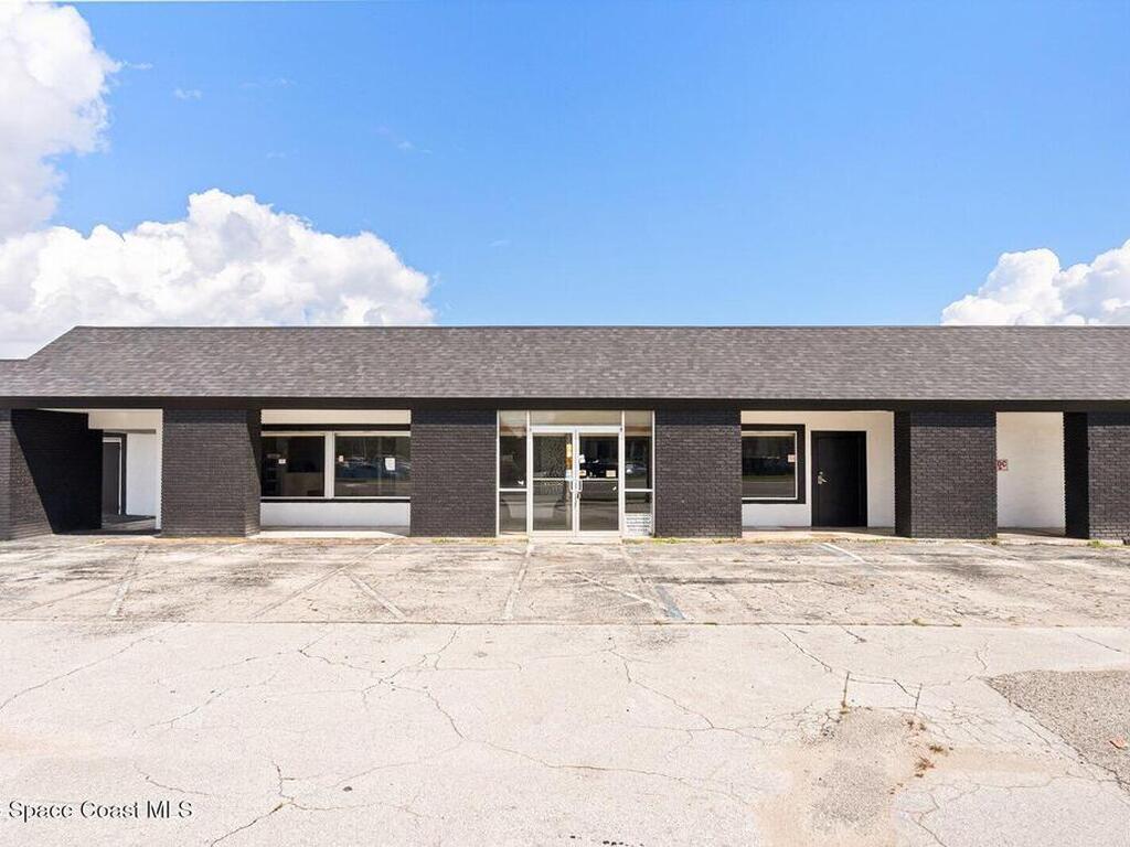 1050 W King Street, Cocoa, FL 32922