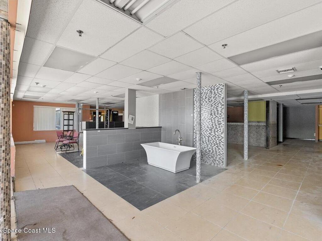 1050 W King Street, Cocoa, FL 32922