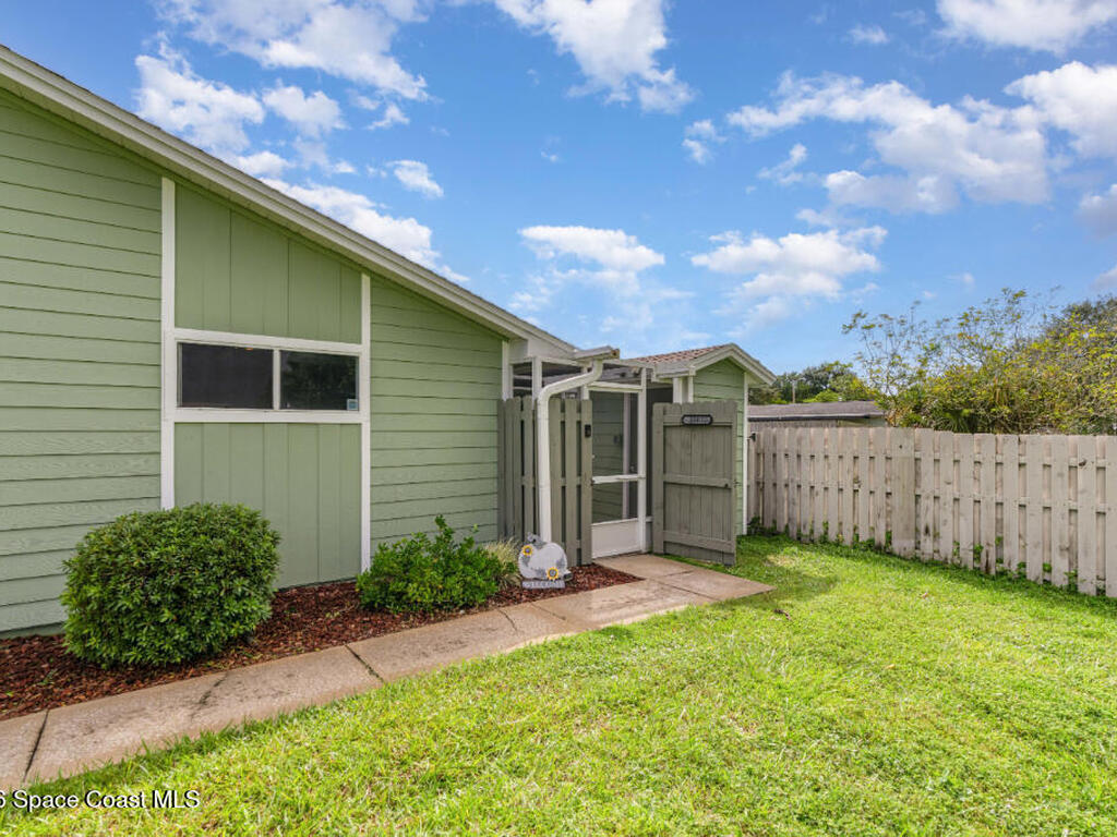 1933 Quail Ridge Court, Cocoa, FL 32926