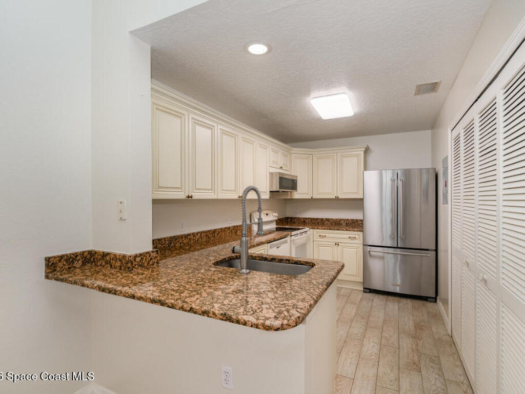 1933 Quail Ridge Court, Cocoa, FL 32926