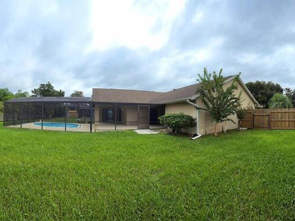 4636 Creekview Lane, Oviedo, FL 32765