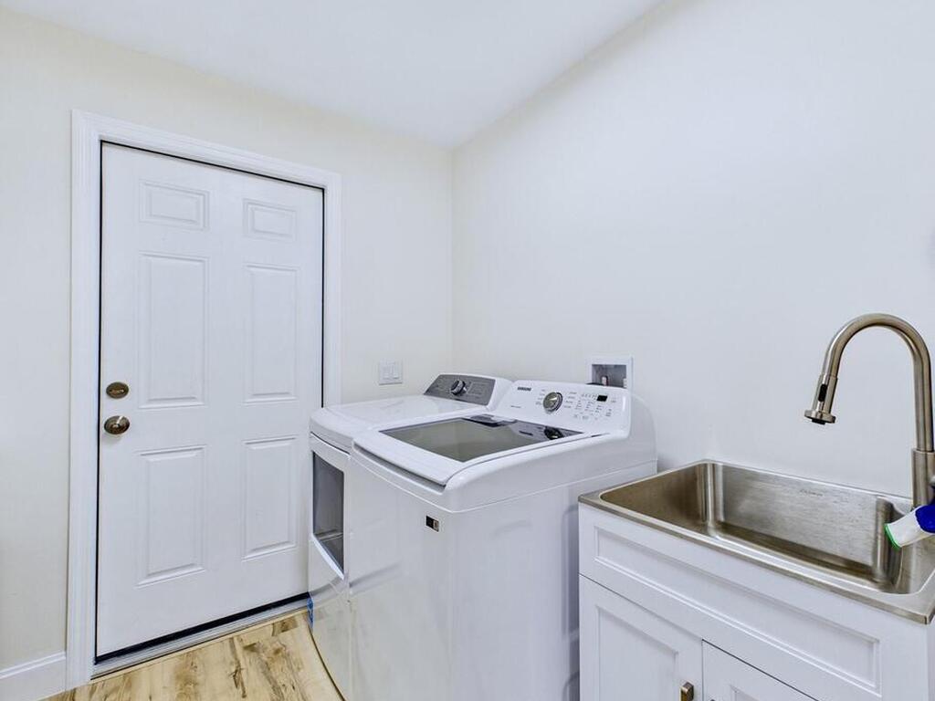 2280 NE Fallon Boulevard, Palm Bay, FL 32907