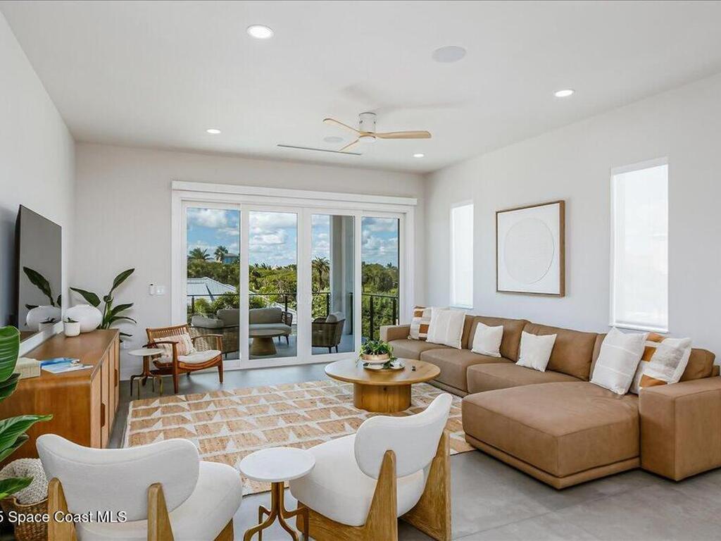 2050 S Atlantic Avenue, Cocoa Beach, FL 32931