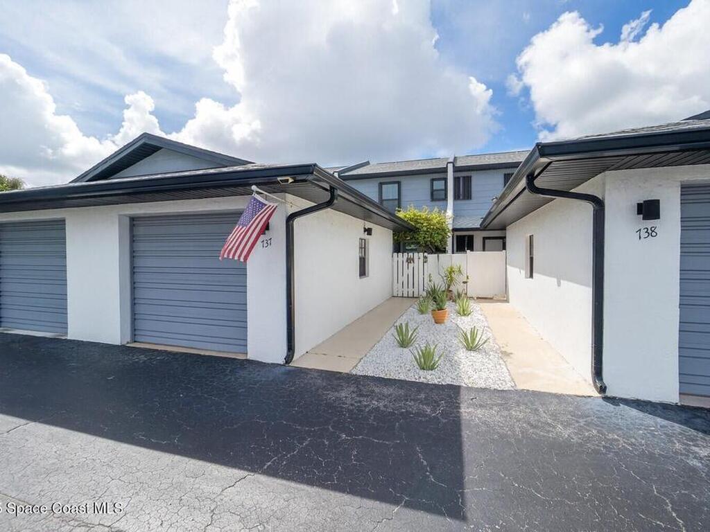 737 Palm Springs Circle, Indian Harbour Beach, FL 32937