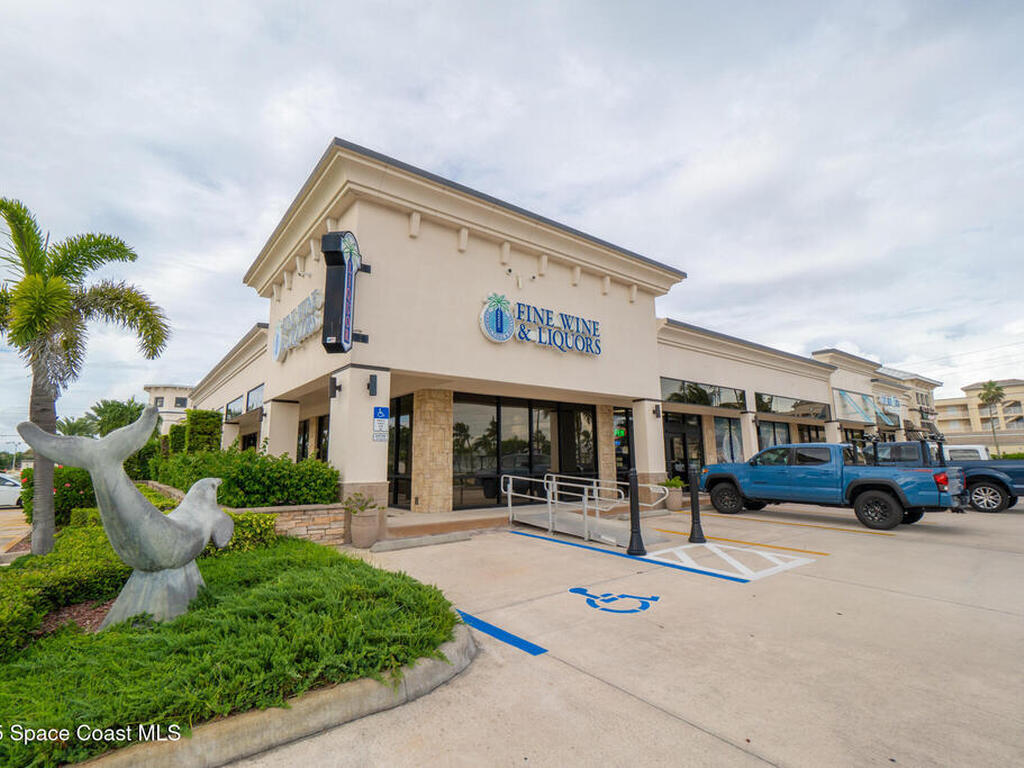 737 Palm Springs Circle, Indian Harbour Beach, FL 32937