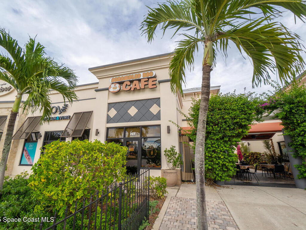 737 Palm Springs Circle, Indian Harbour Beach, FL 32937