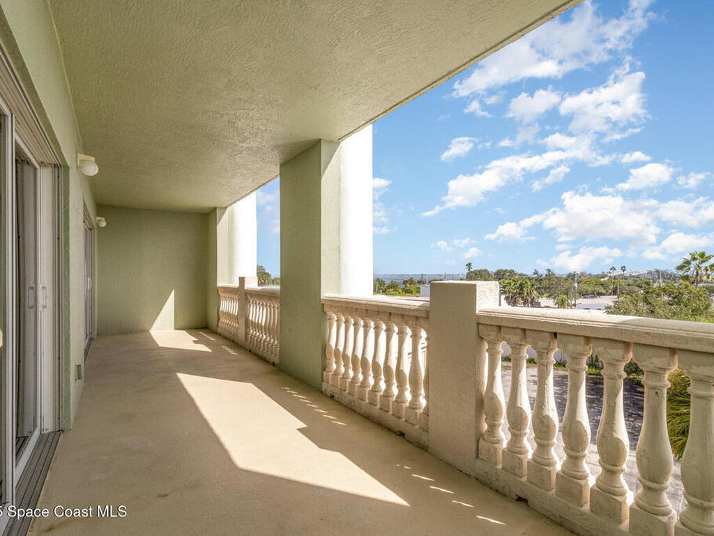 1211 E New Haven Avenue, Melbourne, FL 32901