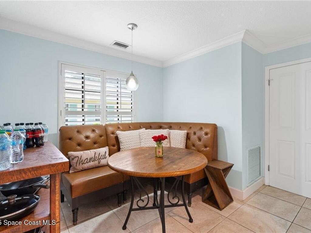 110 Prestwick Circle, Vero Beach, FL 32967