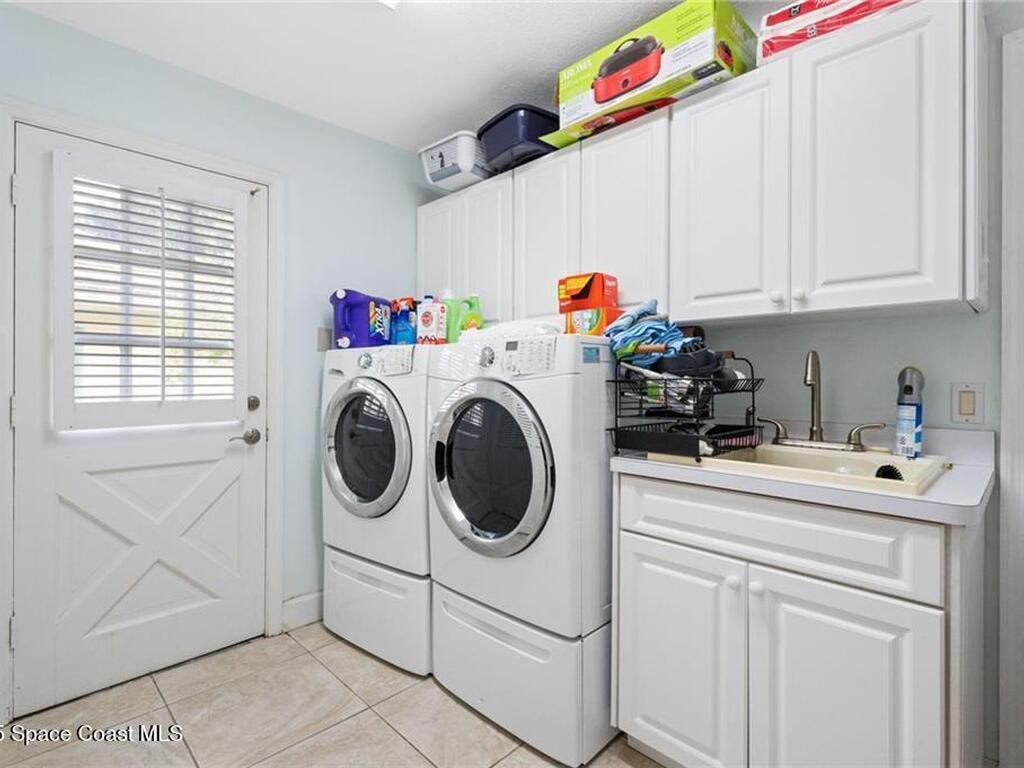 110 Prestwick Circle, Vero Beach, FL 32967