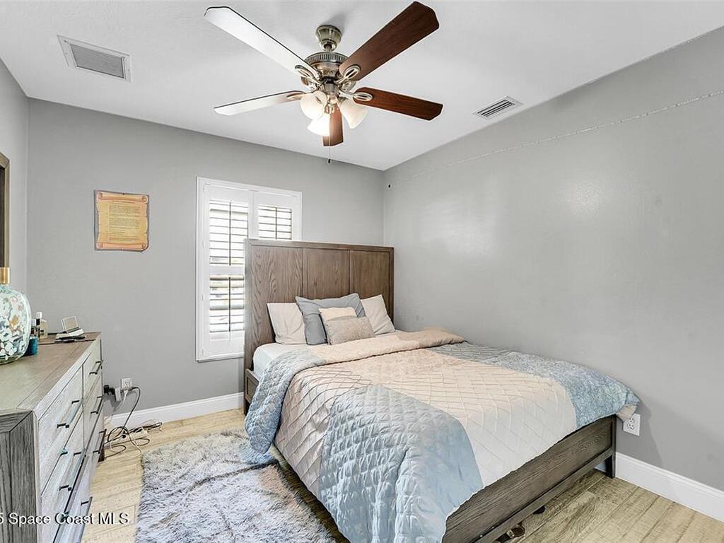 6107 NW Gause Avenue, Port St. Lucie, FL 34986