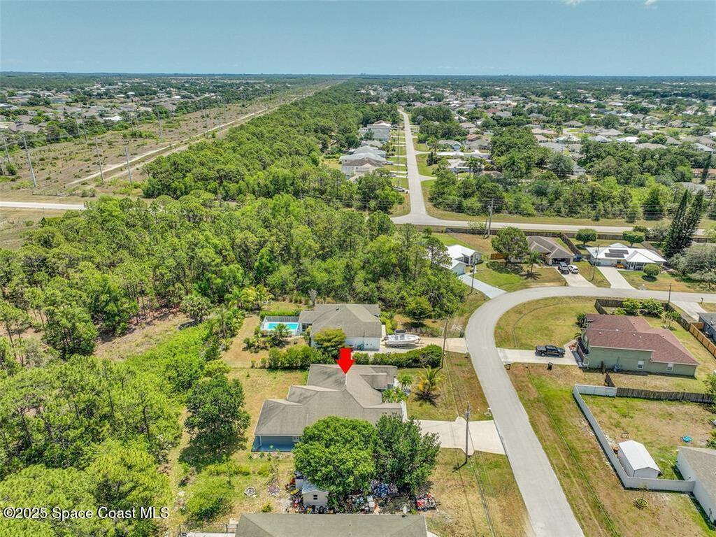 6107 NW Gause Avenue, Port St. Lucie, FL 34986