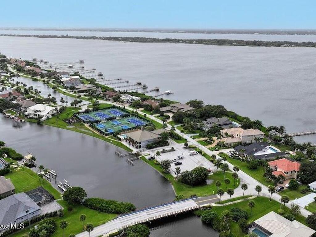 419 Lanternback Island Drive, Satellite Beach, FL 32937