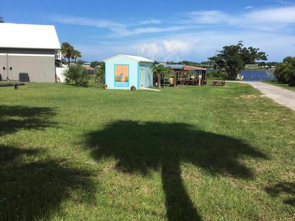 4 Oak Street, Micco, FL 32976