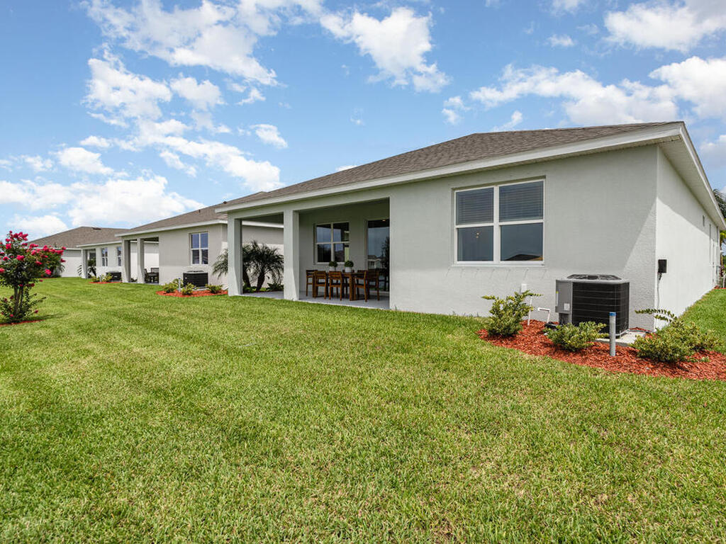 4040 Hollingsworth Drive, Palm Bay, FL 32909