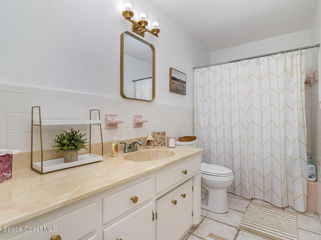 107 Deleon Road, Cocoa Beach, FL 32931