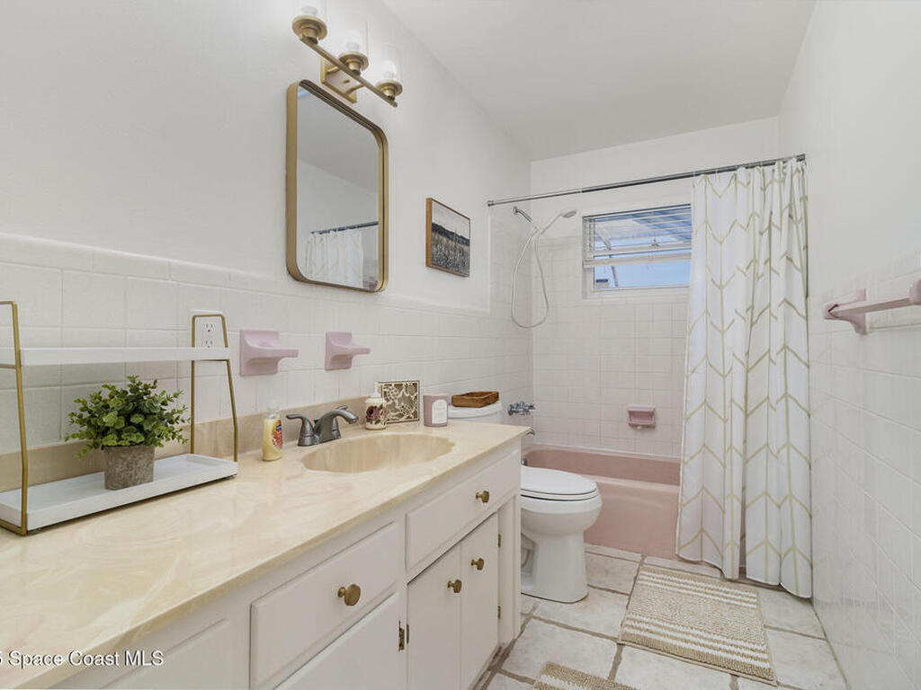 107 Deleon Road, Cocoa Beach, FL 32931