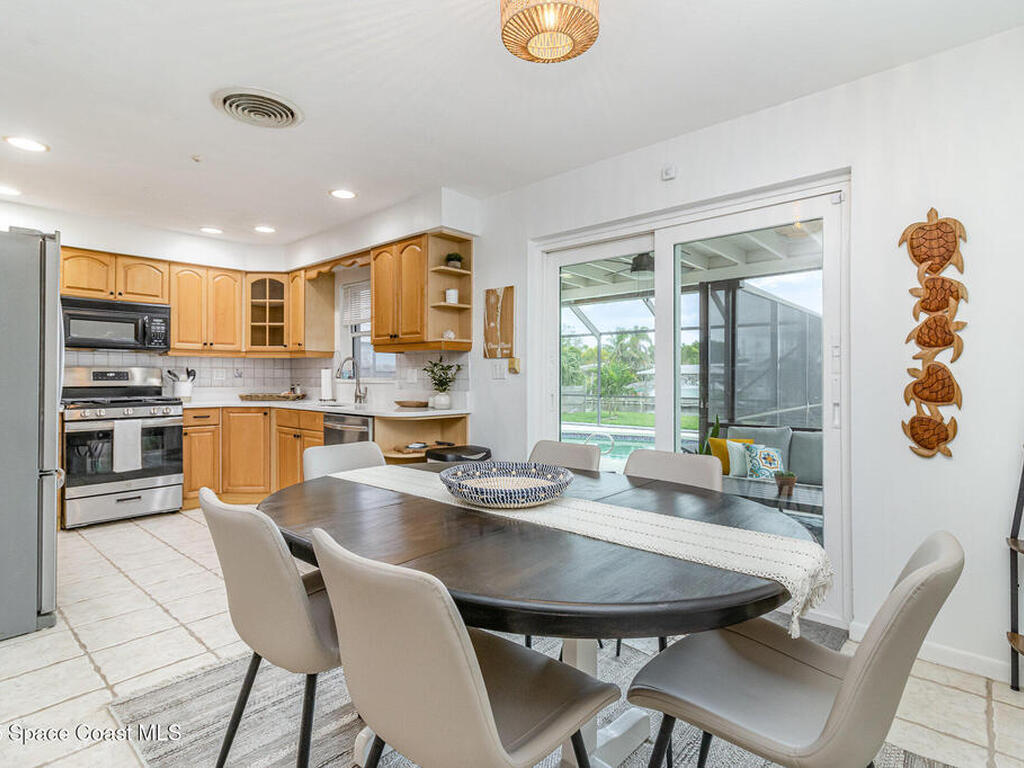 107 Deleon Road, Cocoa Beach, FL 32931