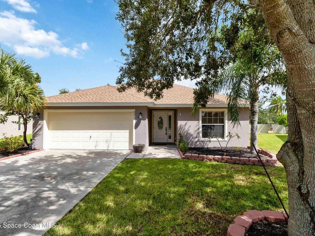 377 Wishing Well Circle, Palm Bay, FL 32908