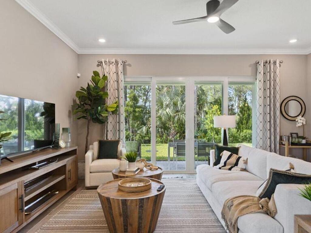 943 Veronese Place, Palm Bay, FL 32907