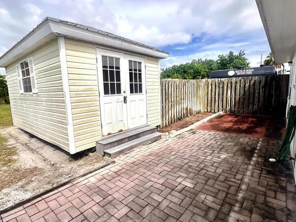 2767 Palm Drive, Palm Bay, FL 32905