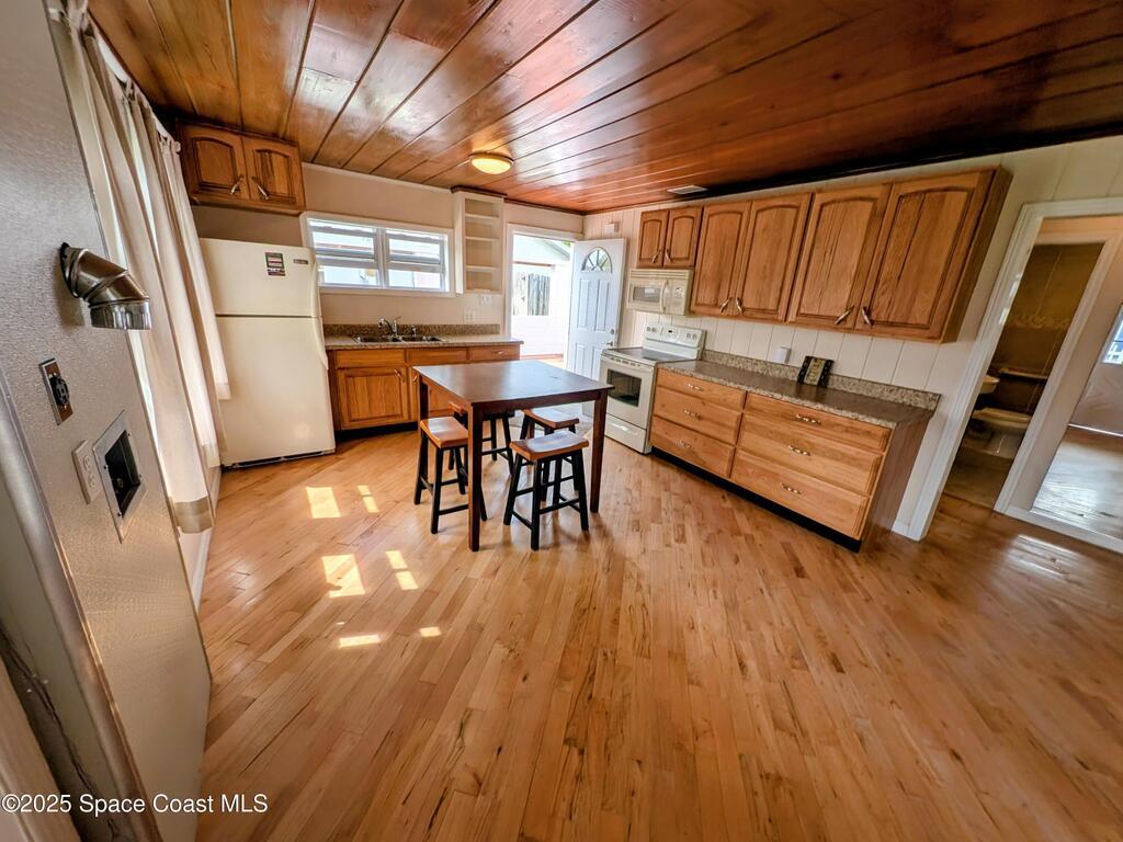 2767 Palm Drive, Palm Bay, FL 32905